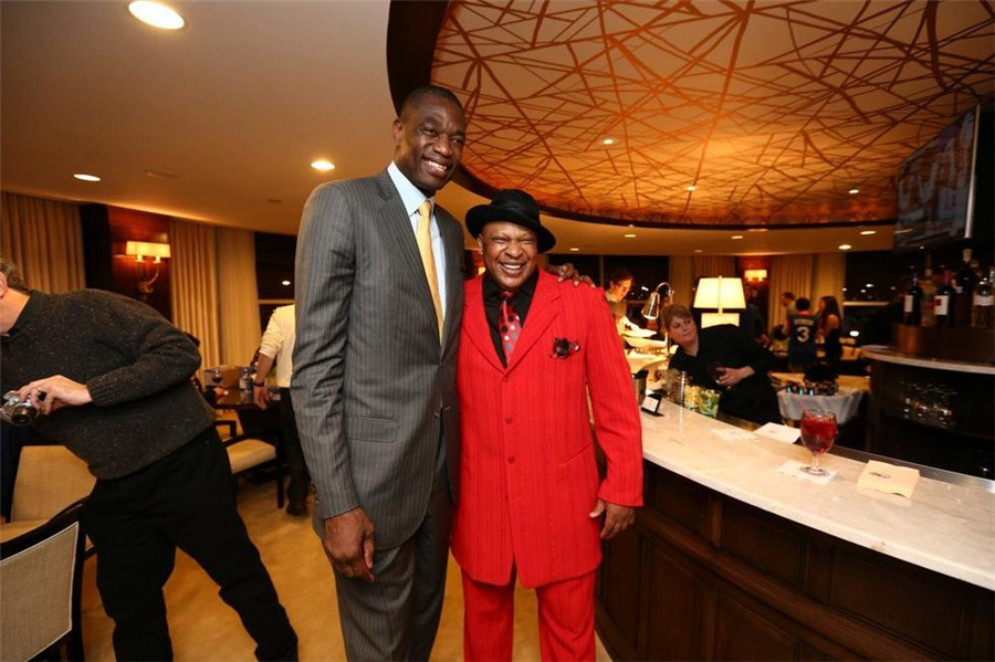 本地年轻一 本地年轻一